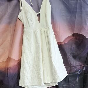 Chic Backless Cream Dress